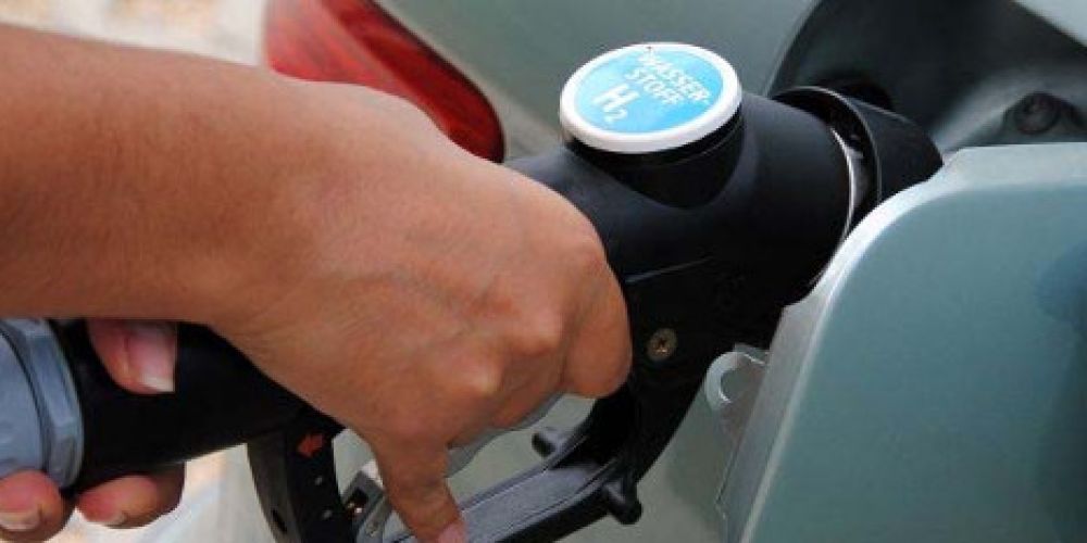 Tankstelle der Zukunft liefert erneuerbaren Strom, Wasserstoff oder Methan