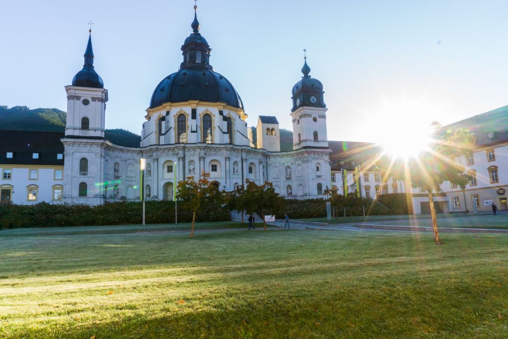 Digital neu, im Geist bewahrt: Kloster Ettal mit neuer Website