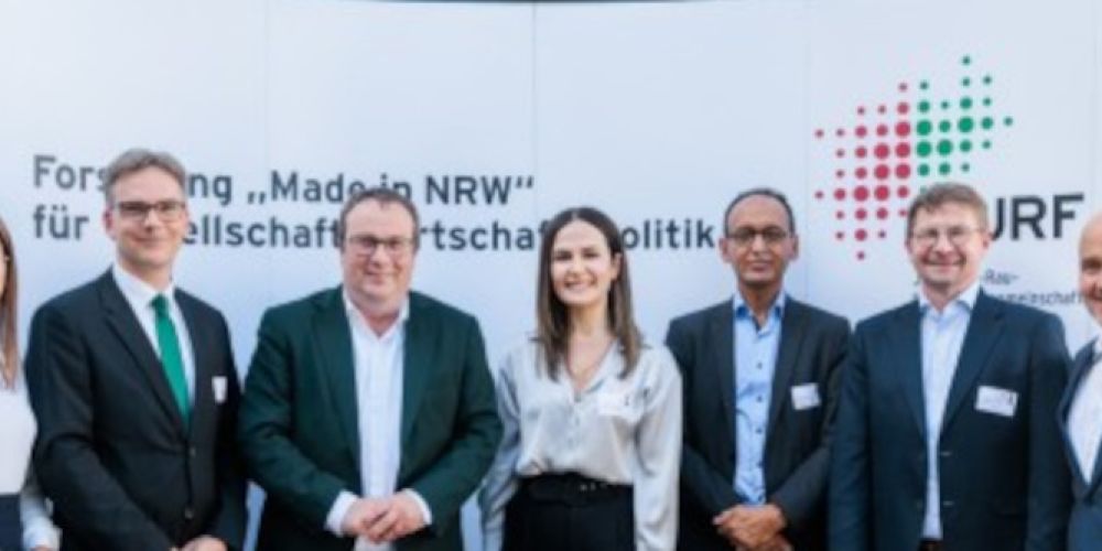 ﻿Eröffnung des Versuchszentrums für innovative Hafen- und Umschlagtechnologien