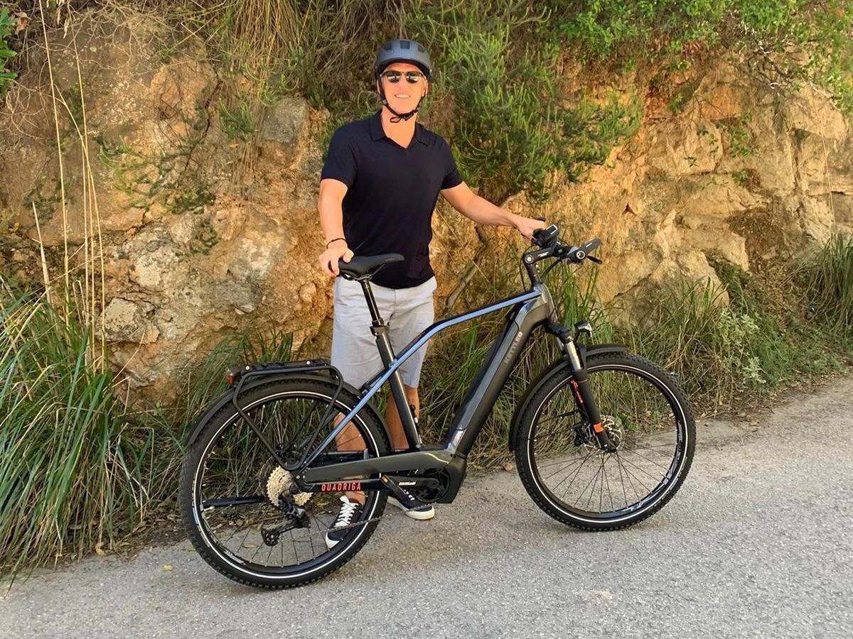 Mobilität „Made in Germany“: Bastian Schweinsteiger bleibt KETTLER Alu-Rad Markenbotschafter