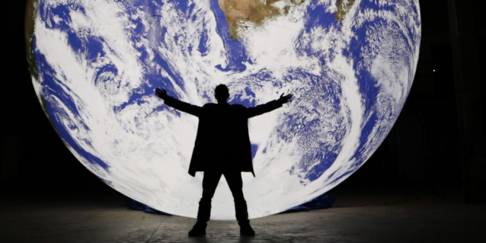 Gaia-Kunstinstallation im Dom St. Blasien: ein außergewöhnlicher Blick auf die Erde