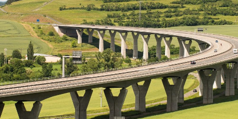 Brücken -  Frühzeitige Instandsetzung zahlt sich aus