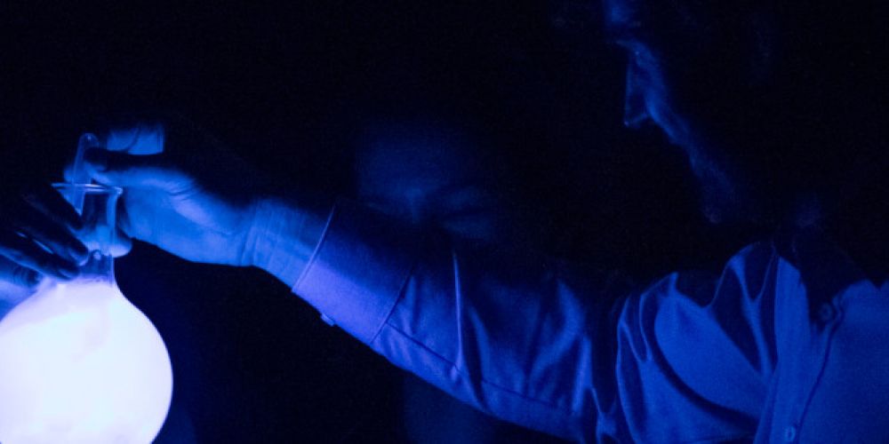 „Science Days“ am Hochrhein. „Chemie zum Anfassen“ bringt Wissen- schaft in die Schule.