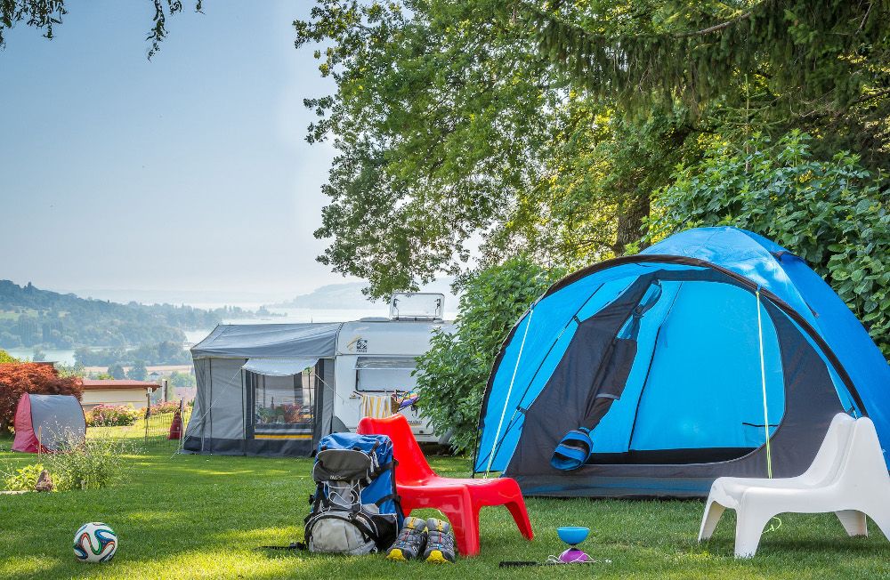 Eine Campingnacht kostet in der Schweiz 37,22 Euro