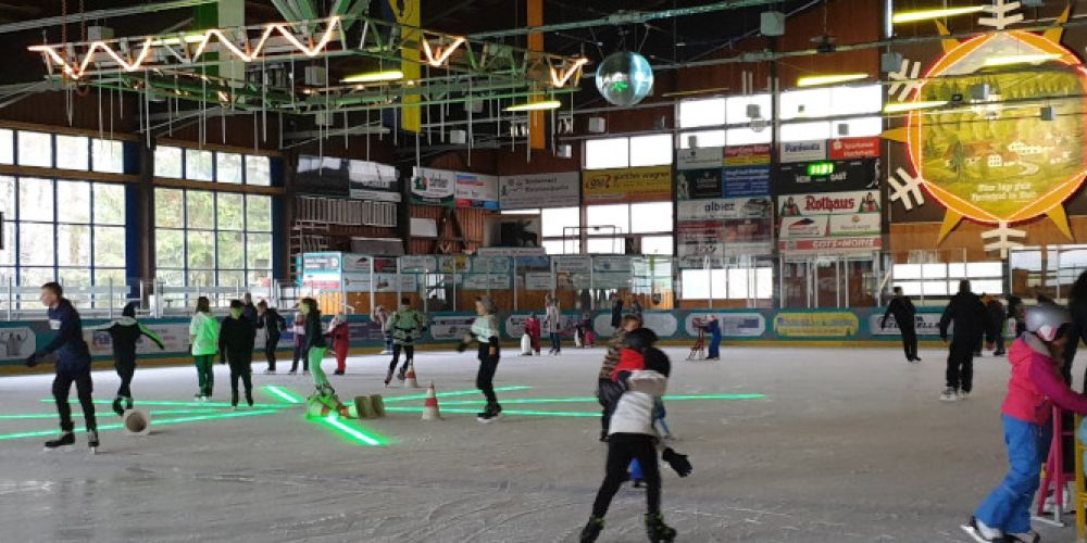 Eröffnung der Eishallen Saison 2023/2024 für den Publikumslauf