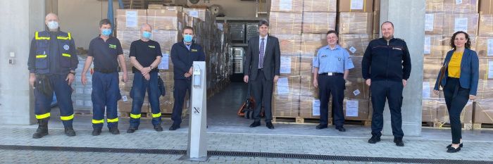 Erfolgreich Schutzausrüstung besorgt und verteilt