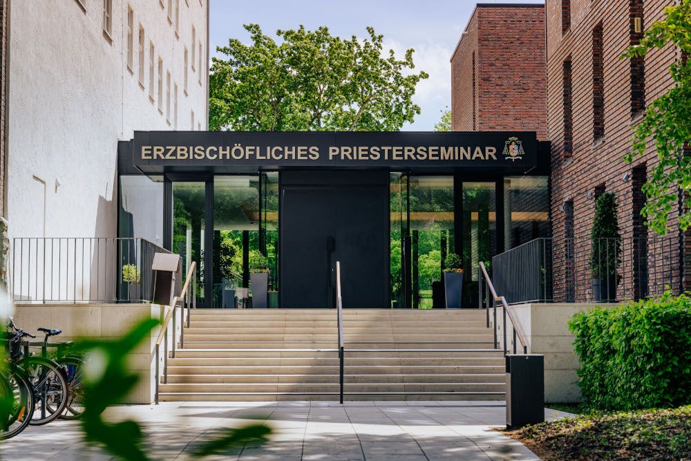 Priesterseminar legt Finanzbericht 2021 vor