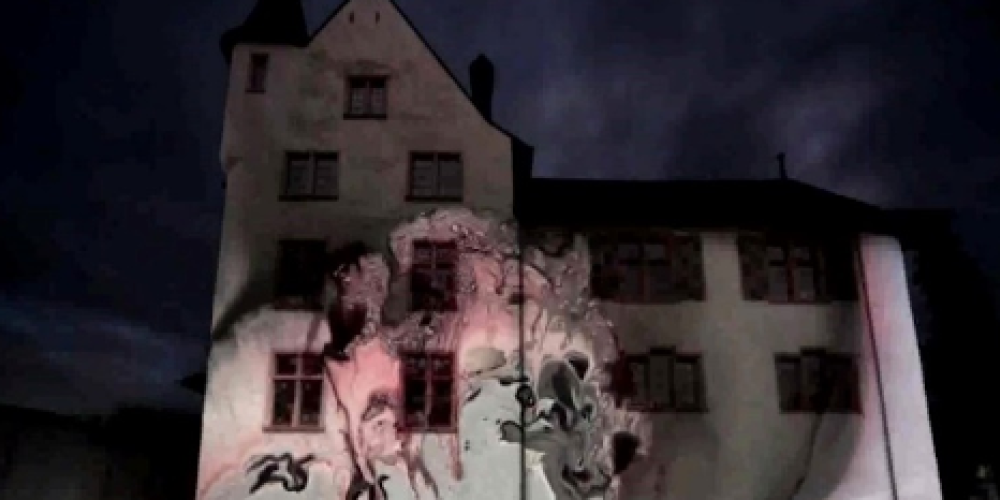 Das Prattler Schloss im Farbklang