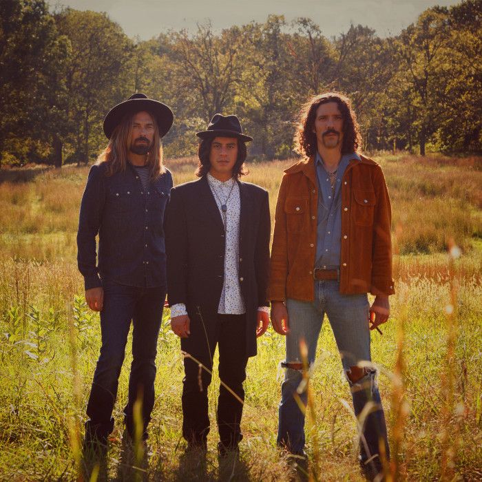 High South kommen zum Folktreff „auf’s Dorf“