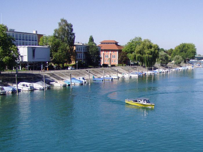 Gegen den Strom und der Zeit voraus