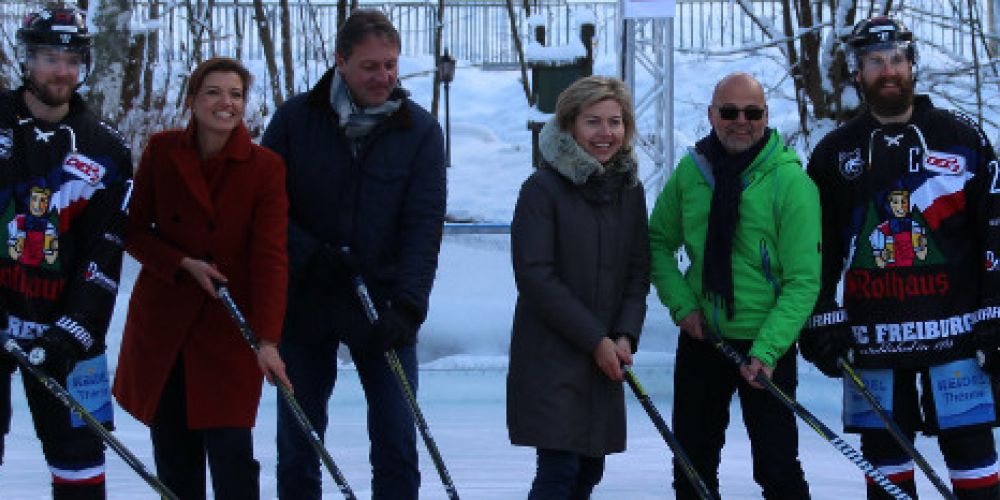 Eröffnung: Weihnachtsmarkt in der Ravennaschlucht erstmals mit Eislauffläche