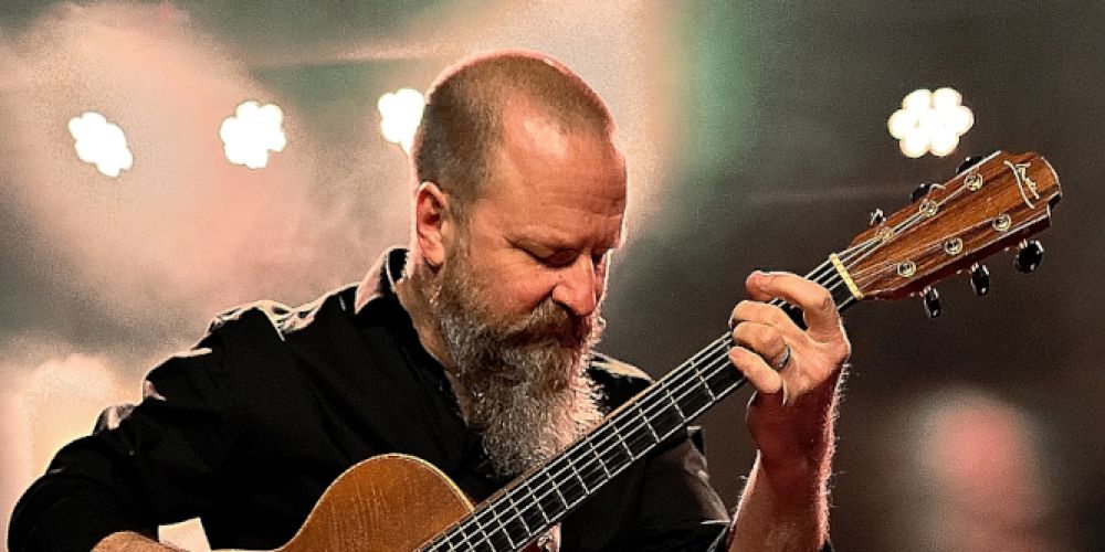 Kiss of the Liquid Moon - Solo & Instrumental