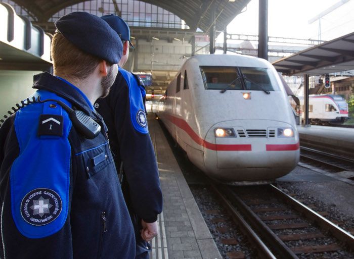 Zwei gesuchte Männer am Bahnhof SBB gefasst
