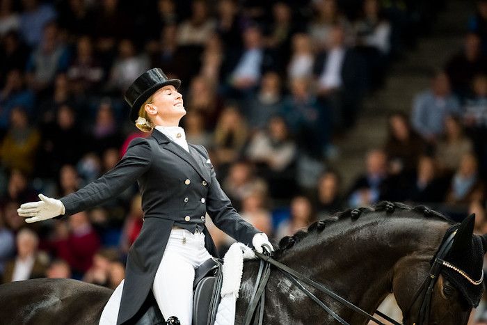DER LONGINES CSI BASEL AB 2022 MIT DRESSUR AUF WELTKLASSE-NIVEAU
