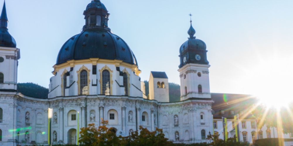 Digital neu, im Geist bewahrt: Kloster Ettal mit neuer Website