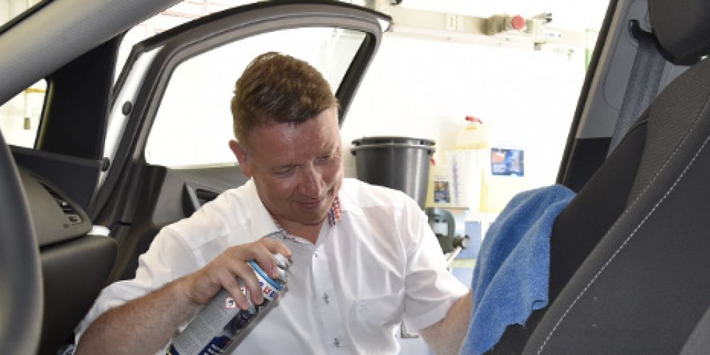 iele Deutsche nehmen es bei der Autopflege nicht so genau